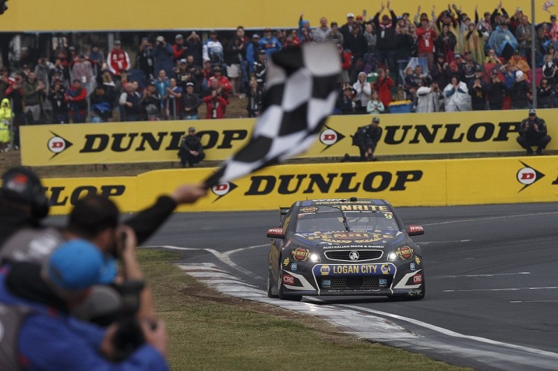 Reynolds and Youlden win 2017 Bathurst 100 for Erebus Motorsport