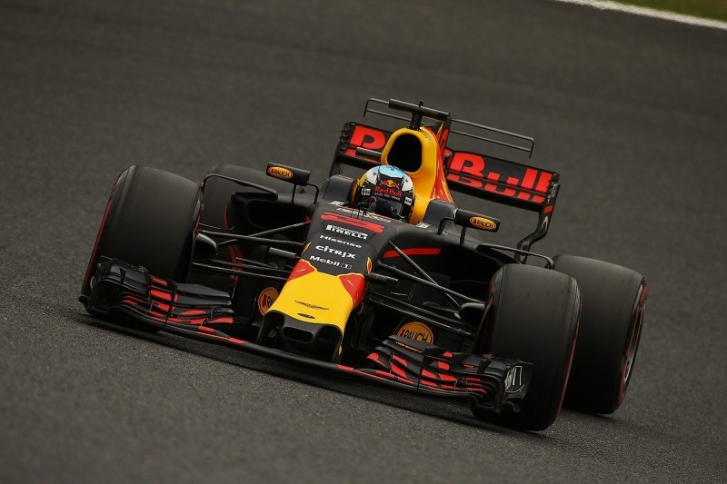Daniel Ricciardo expected Red Bull to be closer to Mercedes