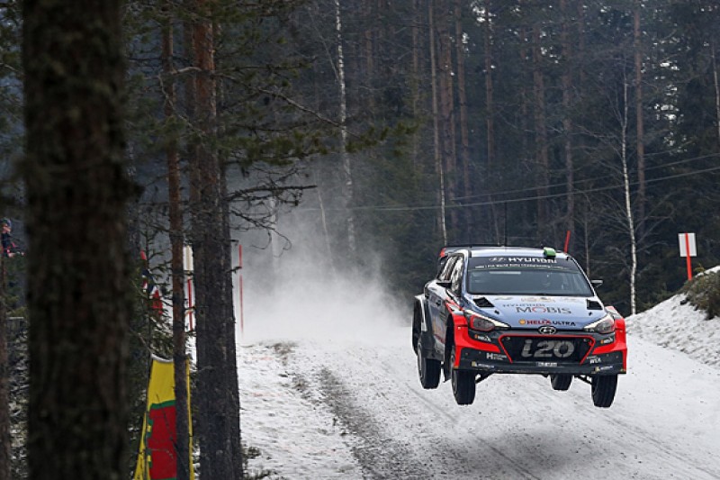 WRC Rally Sweden: Hayden Paddon carves into Sebastien Ogier's lead