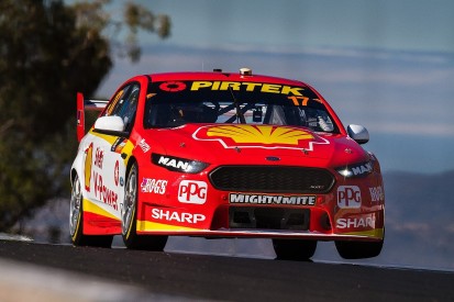 Scott McLaughlin takes Bathurst 1000 pole with lap record