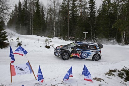 WRC Sweden: Ogier leads VW team-mate Mikkelsen despite early off