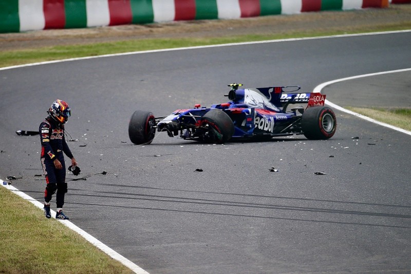 Carlos Sainz Jr can't explain big Japanese GP practice crash