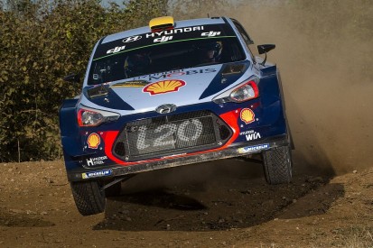 WRC Catalunya: Andreas Mikkelsen takes early lead on Hyundai debut