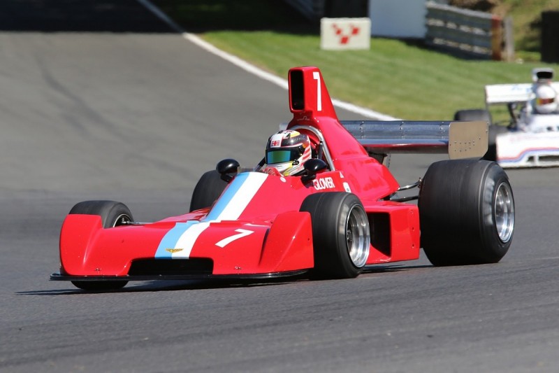 Formula 5000 cars return to Castle Combe for Autumn Classic