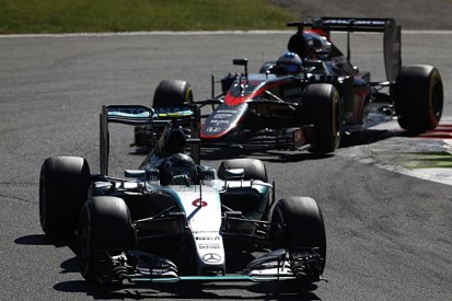 Mercedes expects Ferrari and Honda to close during 2016 F1 season