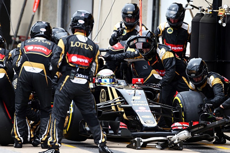 Renault F1 team 'starved of resources' at end of Lotus era - Bell
