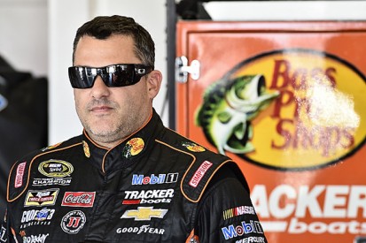 NASCAR's Tony Stewart suffers back injuries in buggy accident