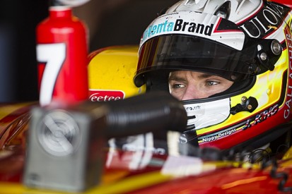 Jordan King stays with Racing Engineering for 2016 GP2 season
