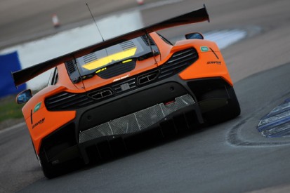 Struan Moore and Alex Fontana join McLaren GT Driver Academy