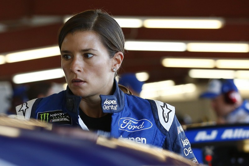 Stewart: NASCAR Cup driver Patrick could go back to IndyCar for '18