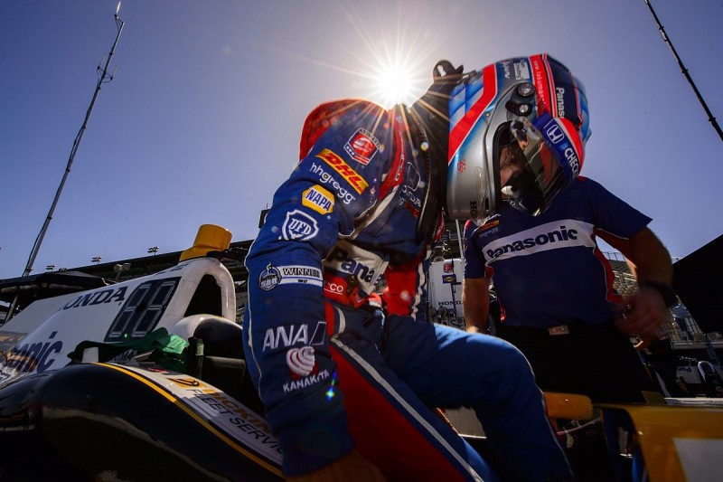 Indianapolis 500 winner Sato rejoins Rahal for 2018 IndyCar season