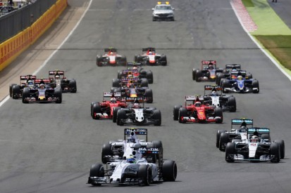 Pirelli should have trusted F1 teams more, Williams's Symonds feels
