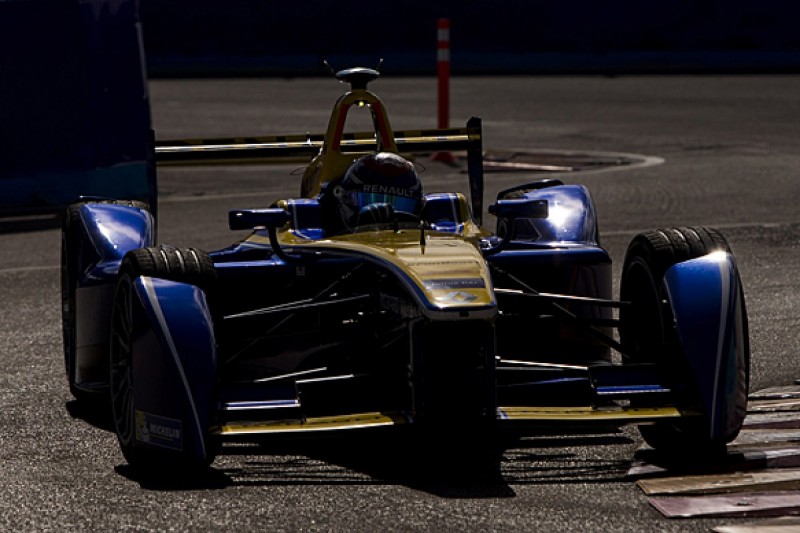 Punta del Este Formula E: Sebastien Buemi sets pace then crashes