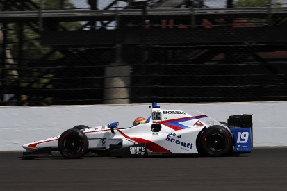 Ed Jones closing on deal to stay with DCR in IndyCar for 2018