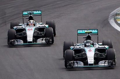 Nico Rosberg has given Lewis Hamilton 'an uncomfortable winter'