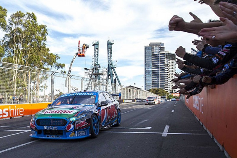 Mark Winterbottom wins his first V8 Supercars championship