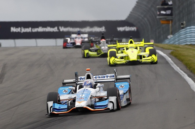Dixon won't 'overcomplicate' IndyCar finale in chase of fifth title
