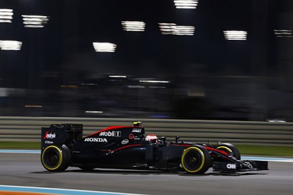 McLaren F1 drivers 'waiting' to be overtaken on straights