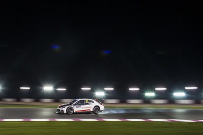 Qatar WTCC: Jose Maria Lopez dominates night practice for Citroen
