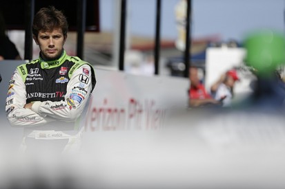 Carlos Munoz stays on with Andretti Autosport for IndyCar 2016