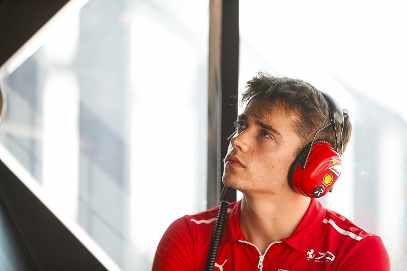 Charles Leclerc: Kimi Raikkonen deserves 2018 Ferrari F1 deal