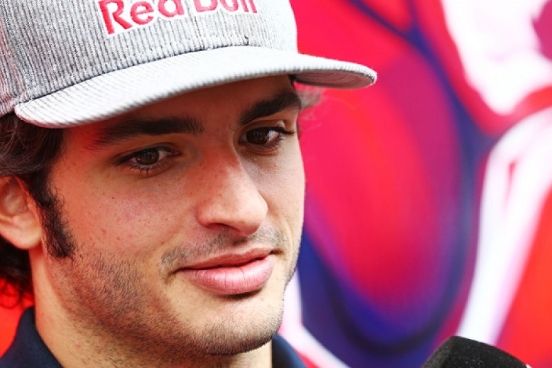 Carlos Sainz Jr expecting to stay with Toro Rosso in F1 in 2016