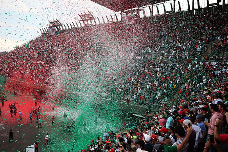 Mexican Grand Prix eyes 360,000 crowd for 2016