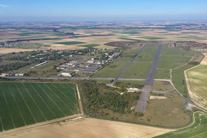 Jonathan Palmer's MotorSport Vision building race circuit in France