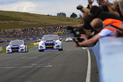 Knockhill BTCC: Ash Sutton takes win in second Subaru one-two