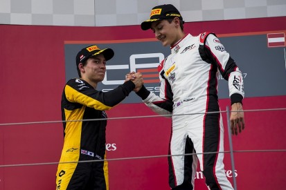 GP3 title fight between F1 juniors Russell and Aitken now 'level'