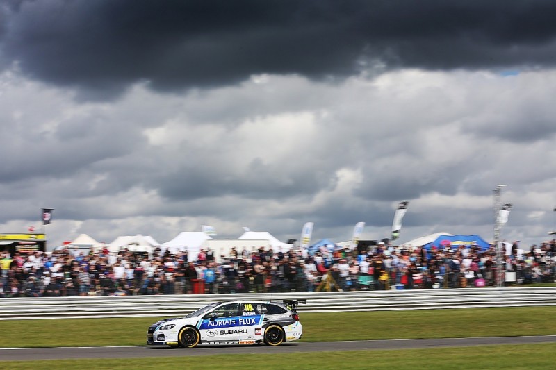 BTCC Snetterton: Sutton takes lead of the standings with second win