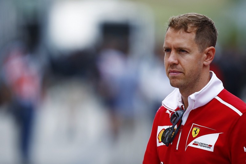 Sebastian Vettel in no rush to sign new Ferrari F1 deal