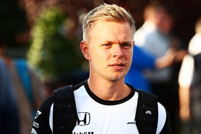 Kevin Magnussen should get 2016 F1 drive - McLaren's Eric Boullier