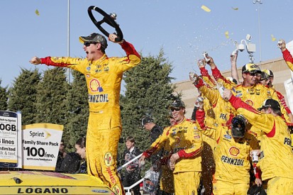 Kansas NASCAR: Joey Logano wins after collision with Matt Kenseth