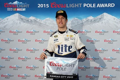 Kansas NASCAR: Brad Keselowski beats Carl Edwards to pole