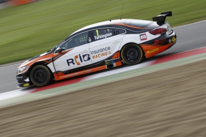 Brands Hatch BTCC: Reigning champion Turkington tops practice two
