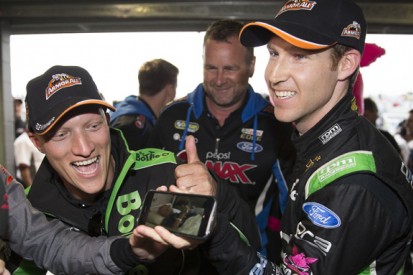 Bathurst 1000 V8 Supercars: Reynolds takes pole in Prodrive Ford