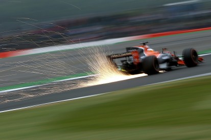Fernando Alonso pins British GP hopes on F1 'chaos' at Silverstone