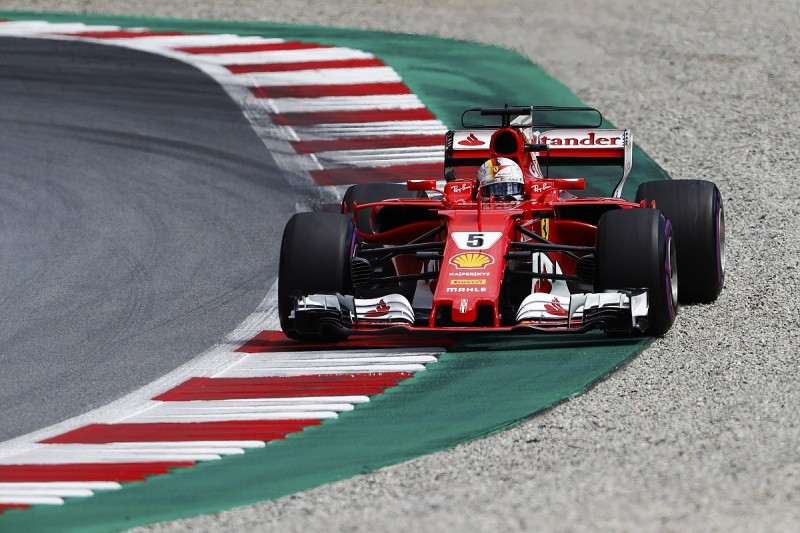 Vettel fastest in Austrian GP FP3 as Hamilton suffers brake failure