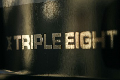 V8 Supercars - Triple Eight passera à trois voitures en 2016