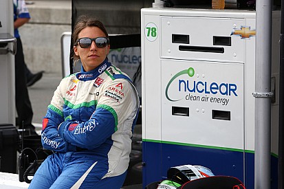 Simona de Silverstro de retour en IndyCar