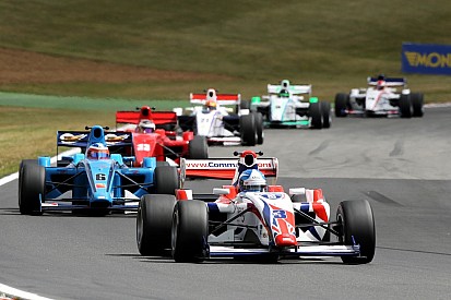 В FIA намерены вновь возродить Формулу 2