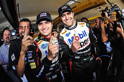 Abreu y Piquet en la pole en los stock cars en Brasil