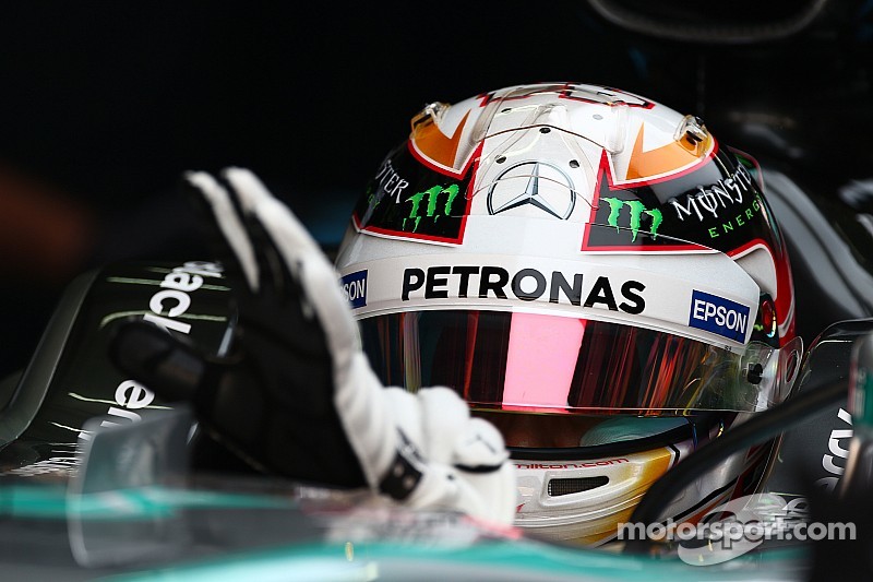 Hamilton tenía un nuevo casco para Malasia