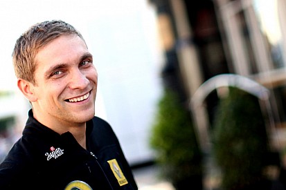 Vitaly Petrov rejoint Motorsport.com