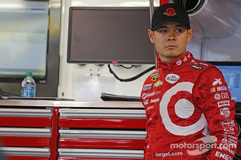 Kyle Larson no corre en Martinsville
