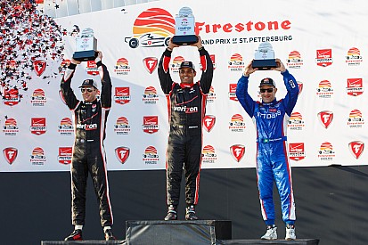 Montoya wins IndyCar season opener after late-race duel
