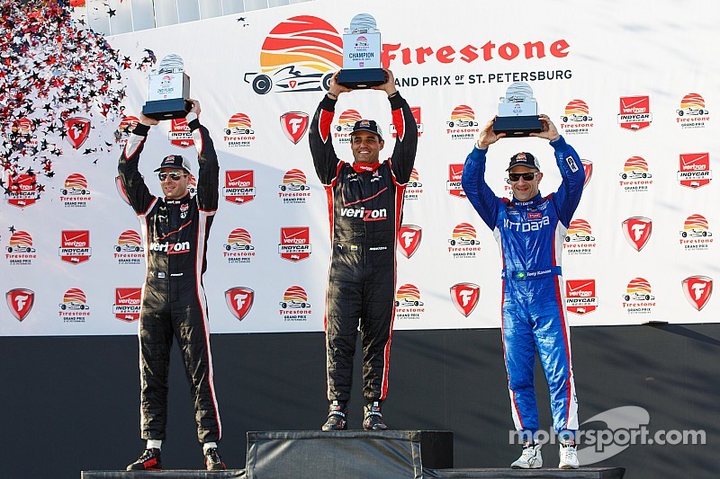 Podium: Second place Will Power, Team Penske Chevrolet, Race winner Juan Pablo Montoya, Team Penske Chevrolet and Third place Tony Kanaan, Chip Ganassi Racing Chevrolet