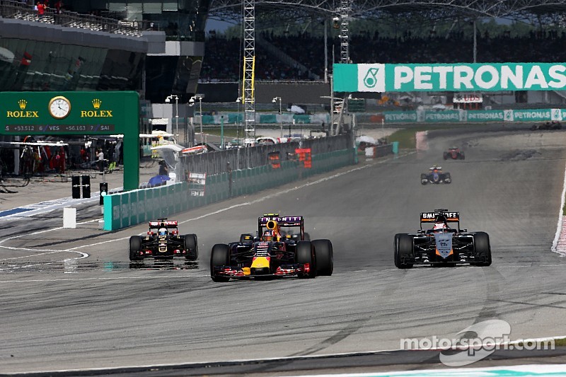 В Red Bull удивлены количеством проблем с тормозами