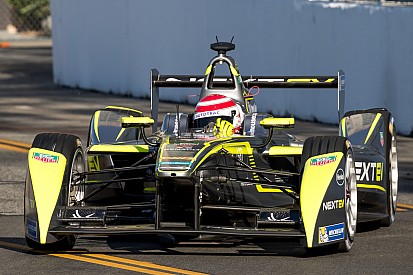 Piquet Jr fastest in first session at Long Beach